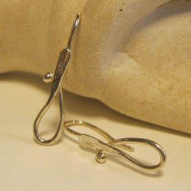 Zilveren oorbel sierlijke krul