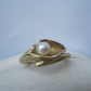 Ring calla massief geelgoud met zoetwaterparel